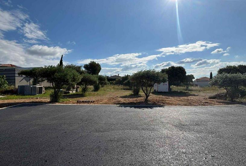  Vente Terrain à bâtir - 614m² à Saint-Estève (66240) 